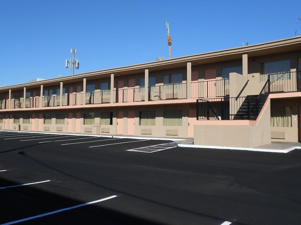 Rodeway Inn Phoenix North I-17 Exterior foto