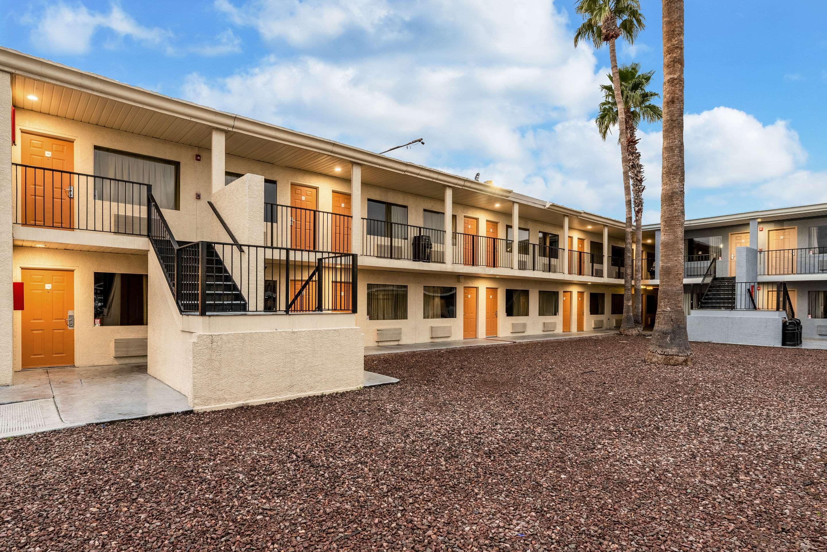 Rodeway Inn Phoenix North I-17 Exterior foto