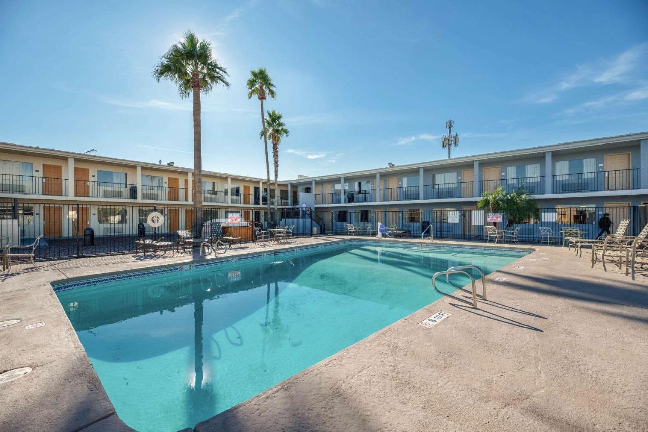 Rodeway Inn Phoenix North I-17 Exterior foto